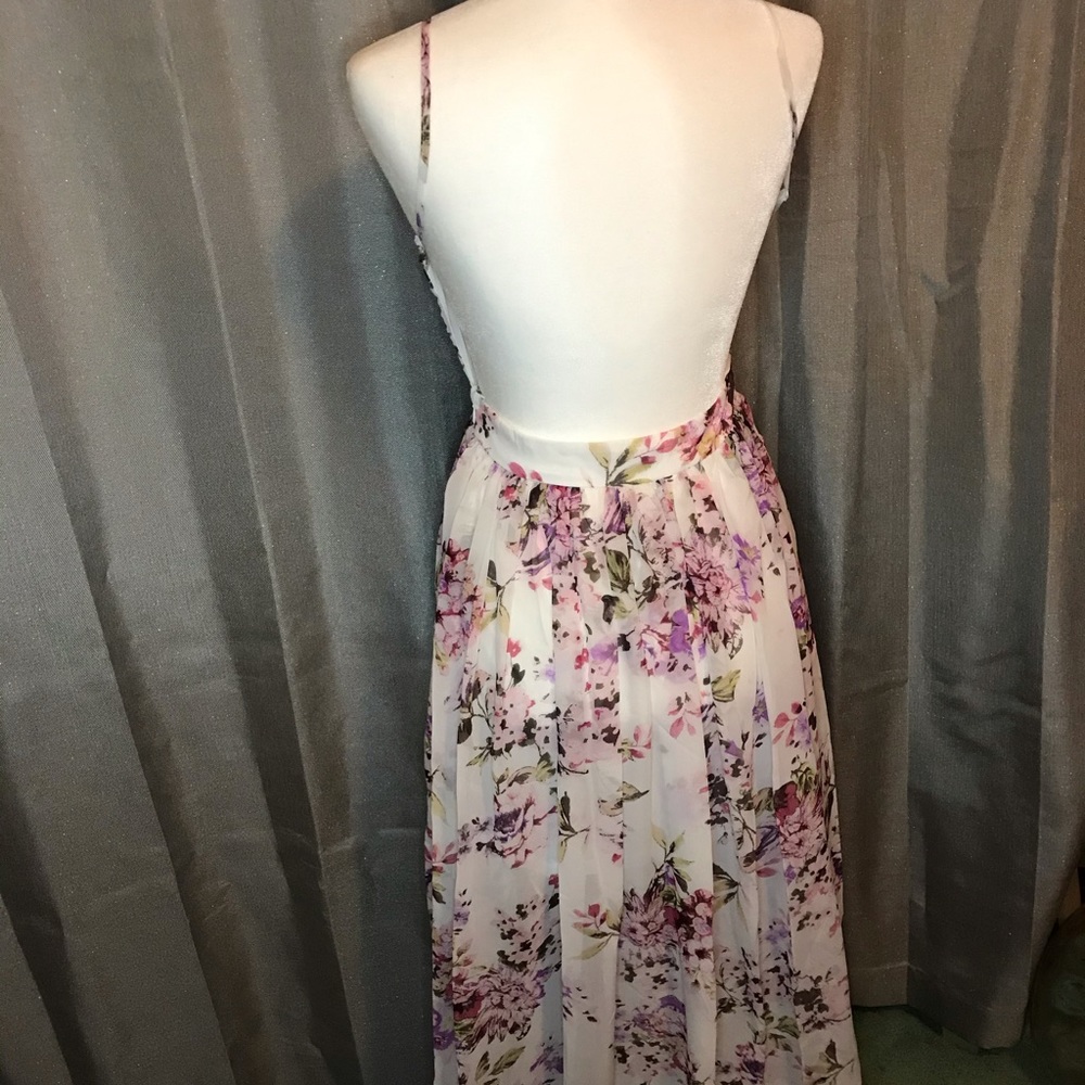 Ivory and Pink Floral Open Back Dress - Picture 8 of 8